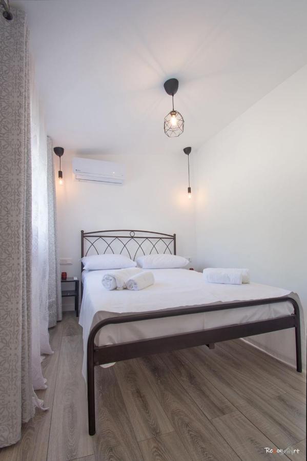 Oresti'S Villa Near Airport & Beach Artemida  Bagian luar foto