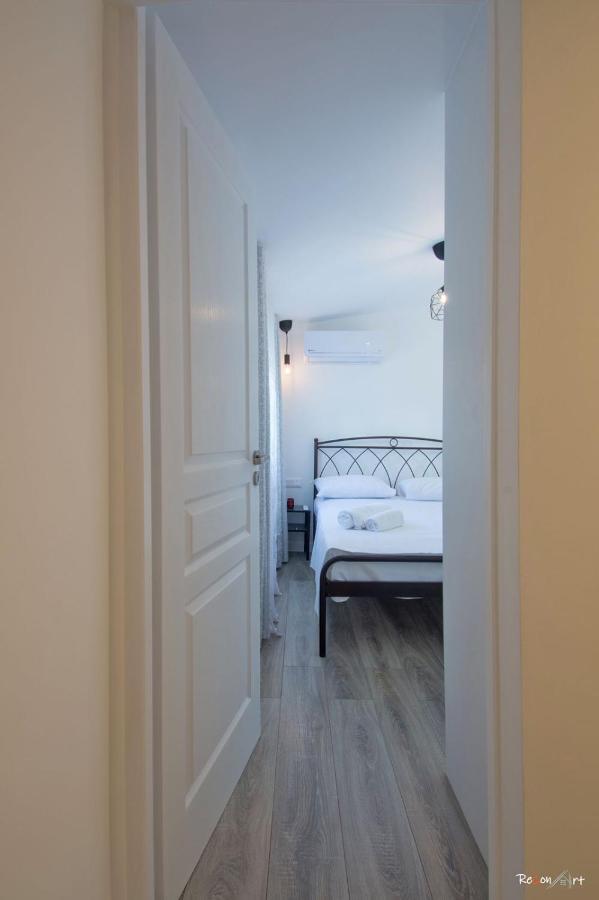 Oresti'S Villa Near Airport & Beach Artemida  Bagian luar foto